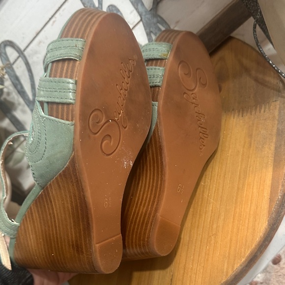 Seychelles sage green  Wedge Sandals - Picture 4 of 8